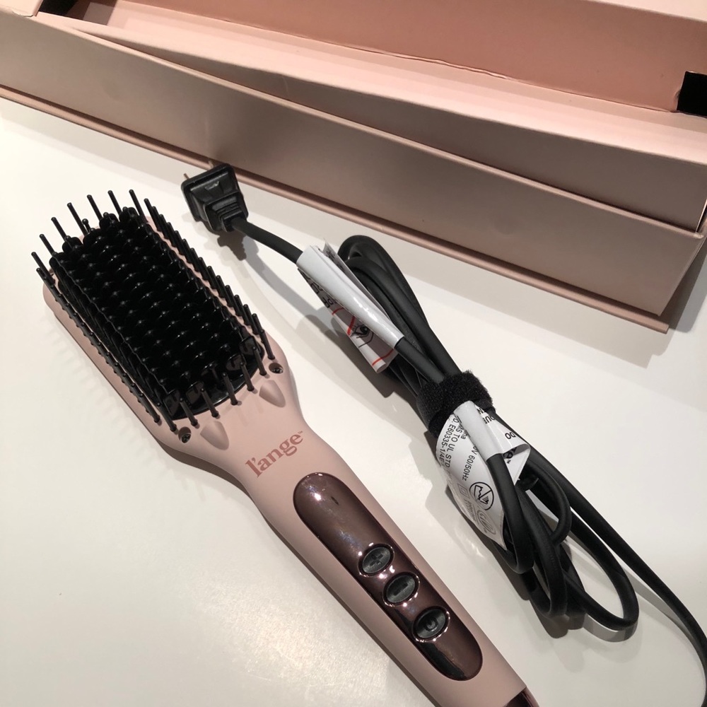 L’ange LeVite Hairbrush Straightener
